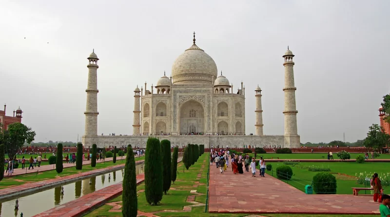 How Do I Plan My One Day Tour To Taj Mahal