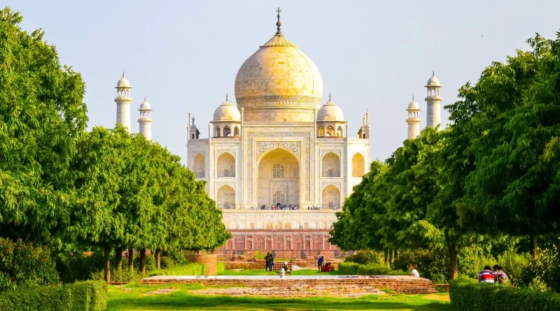 TOP 10 Best Day Trips from New Delhi to Taj Mahal 2024